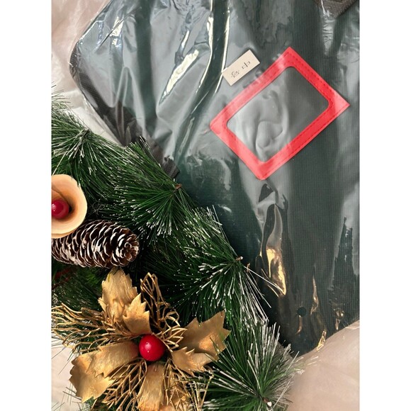 Christmas Wreath 24” Door Wreath Pinecones Red Berries Storage Bag NEW (Q1) - Picture 5 of 6
